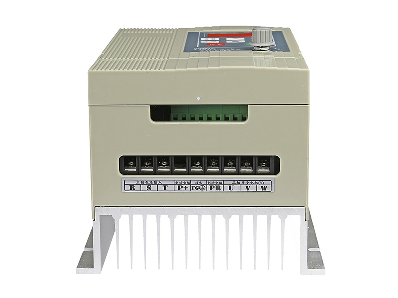 4000H通用變頻器，變頻器三相380V，變頻器廠家，電機(jī)變頻器