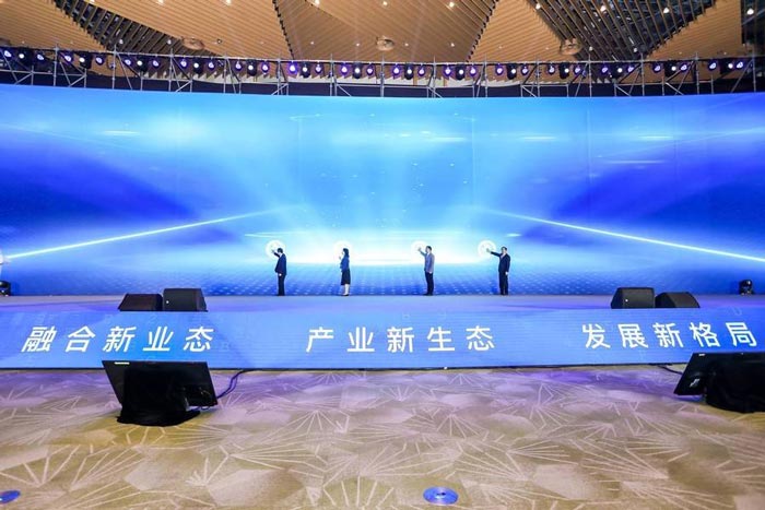我們應(yīng)該如何處理高端活動策劃中發(fā)生的突發(fā)事件？